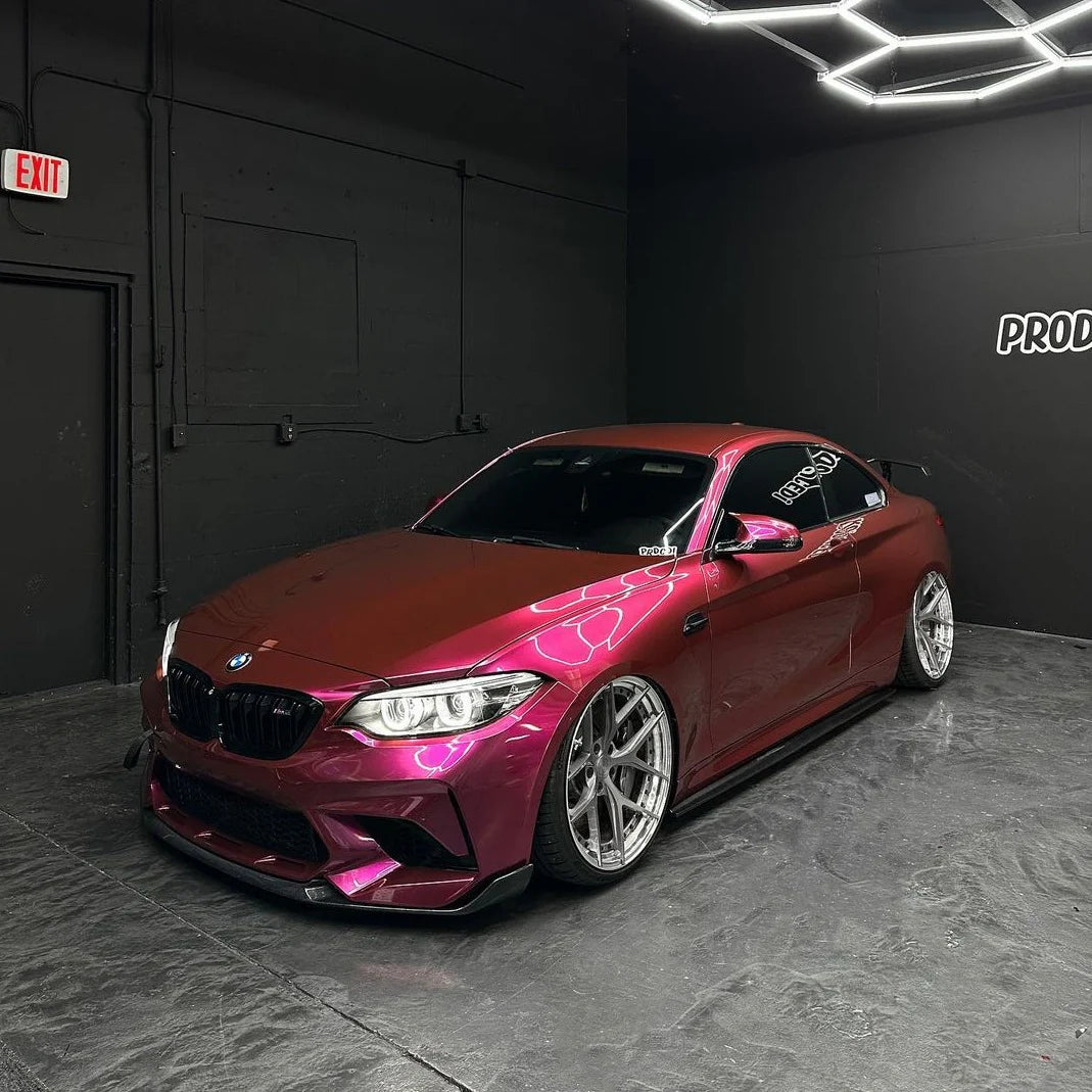 عصير التوت البري المعدني اللامع للغاية