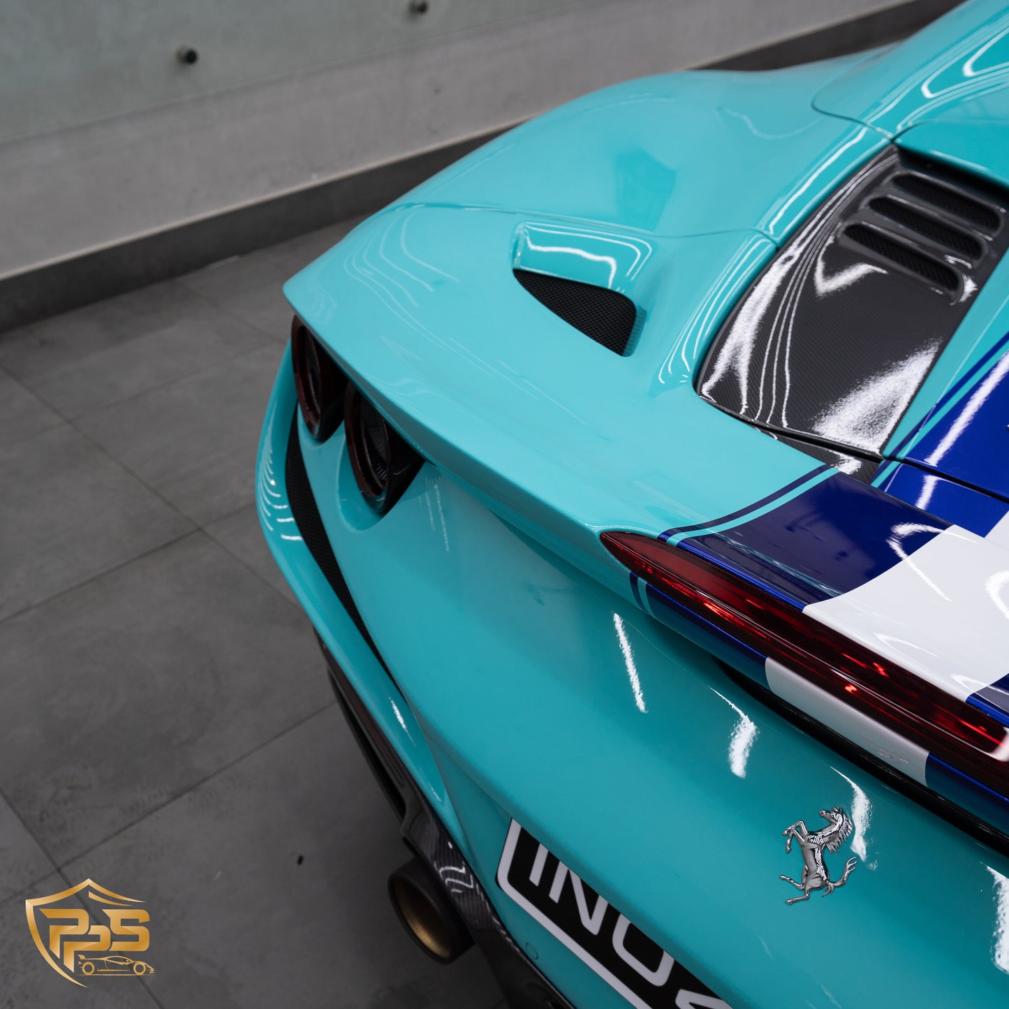 Super Gloss Turquoise Dream