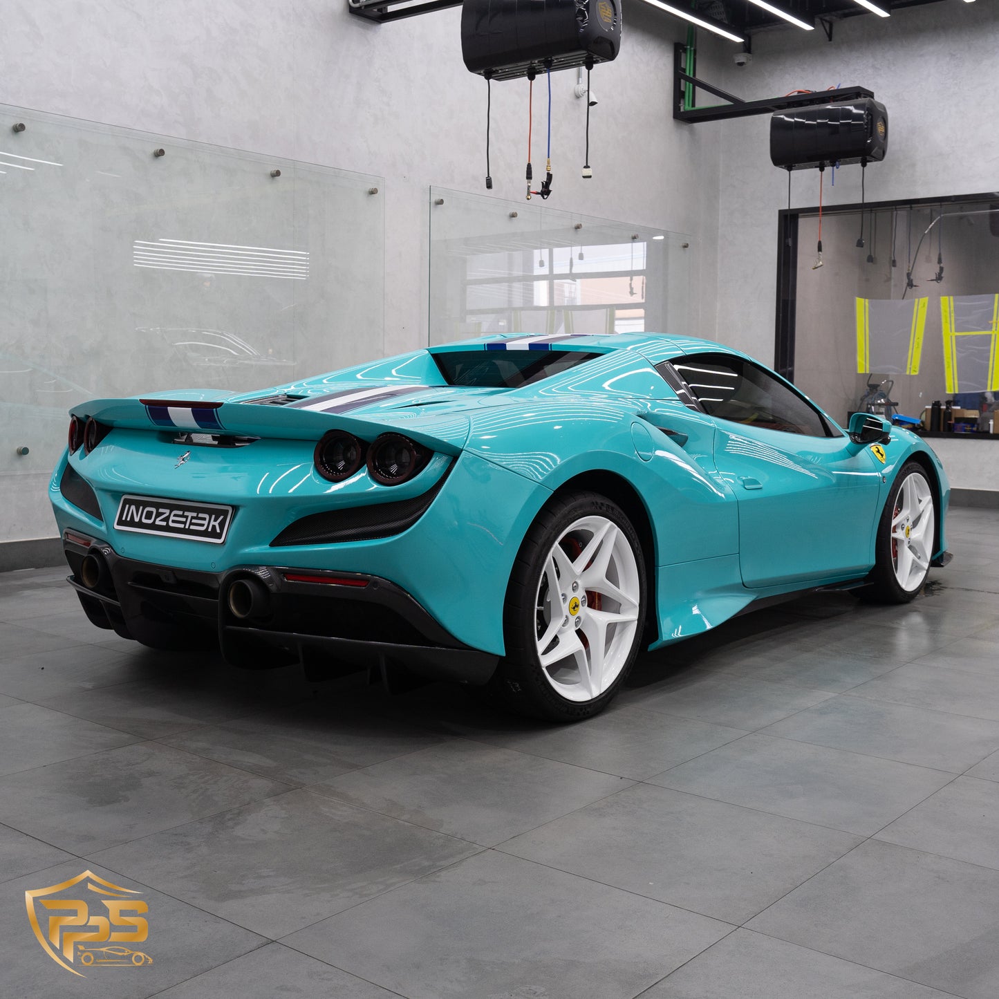 Super Gloss Turquoise Dream