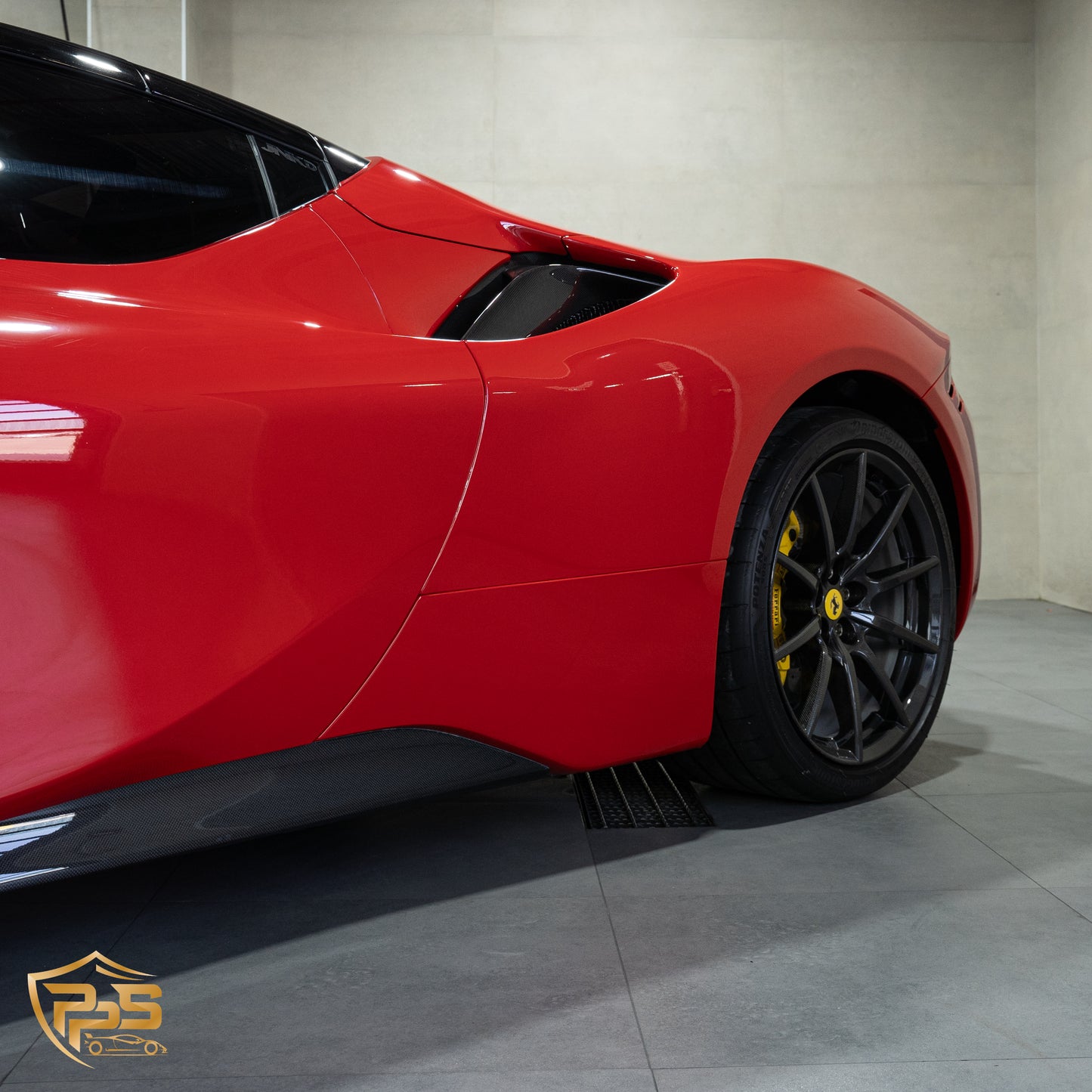 Super Gloss Corsa Red