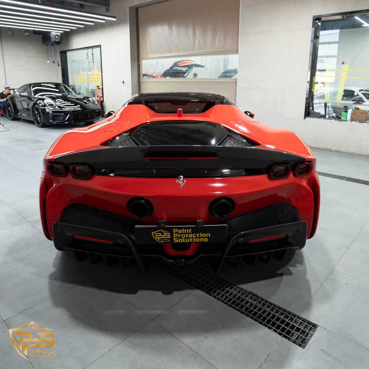 Super Gloss Corsa Red