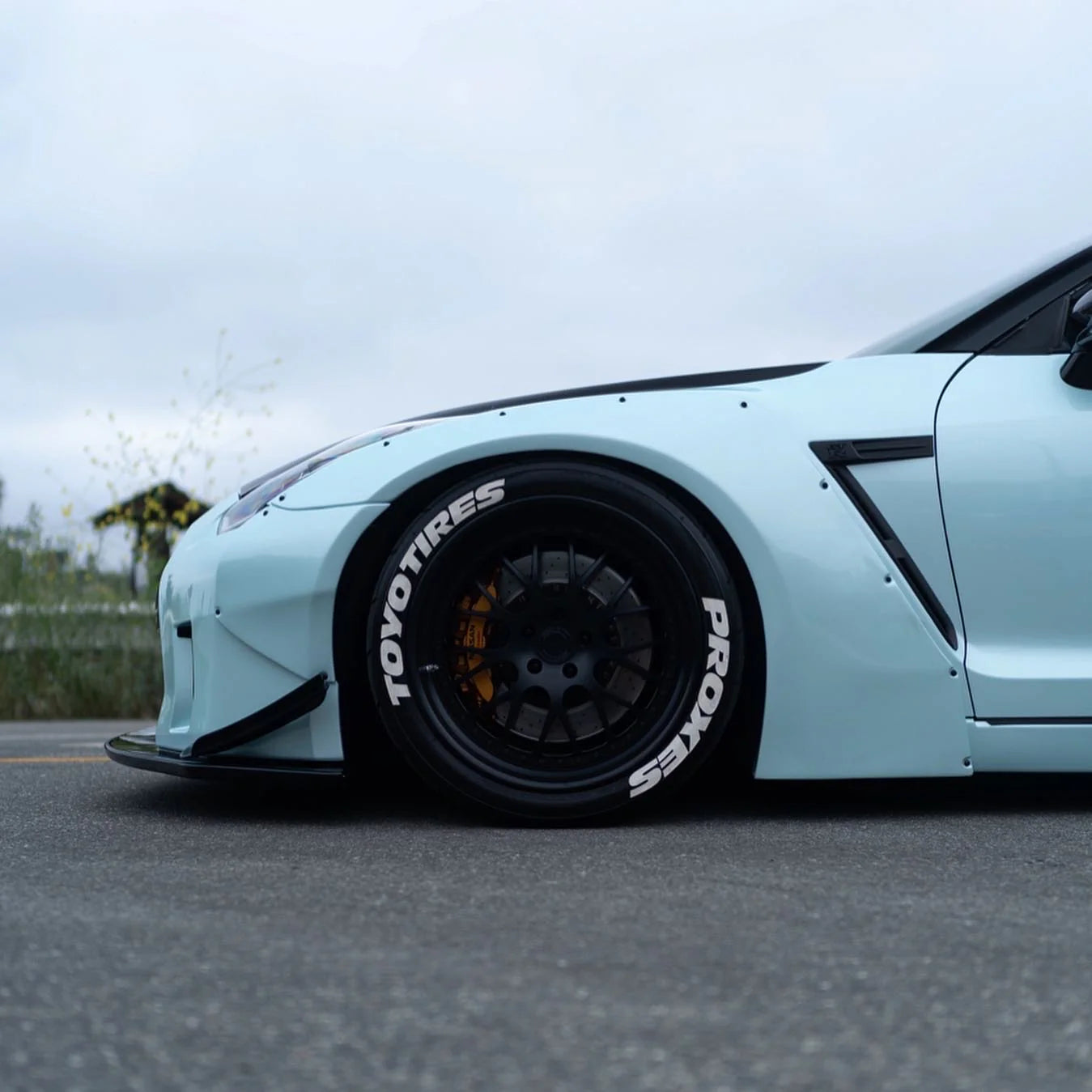 Gloss Pearlescent Pearl Crystal Blue
