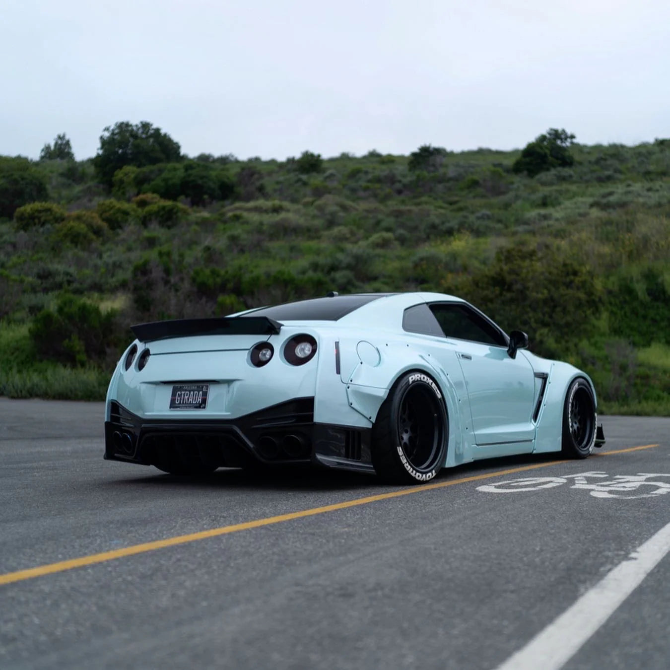 Gloss Pearlescent Pearl Crystal Blue