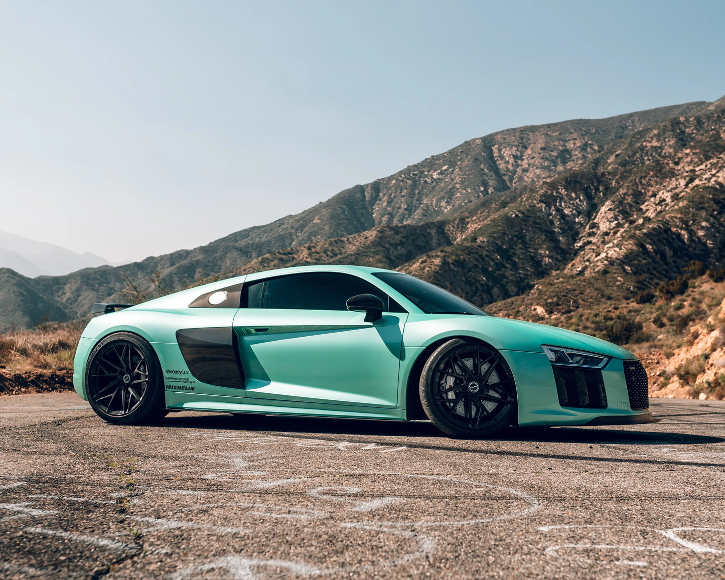 Gloss Pearlescent Pearl Neon Mint