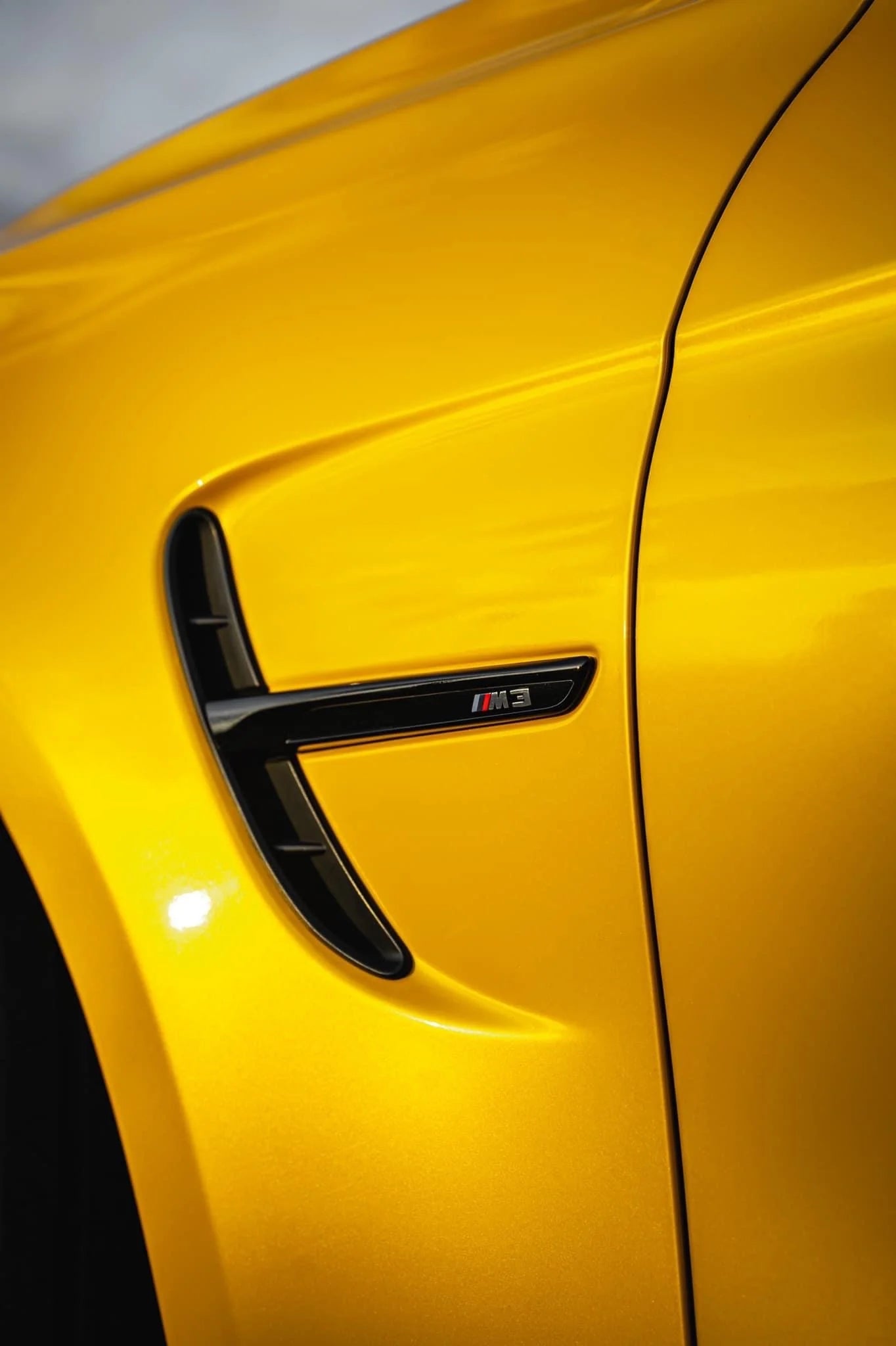 Super Gloss Metallic Dandelion Yellow