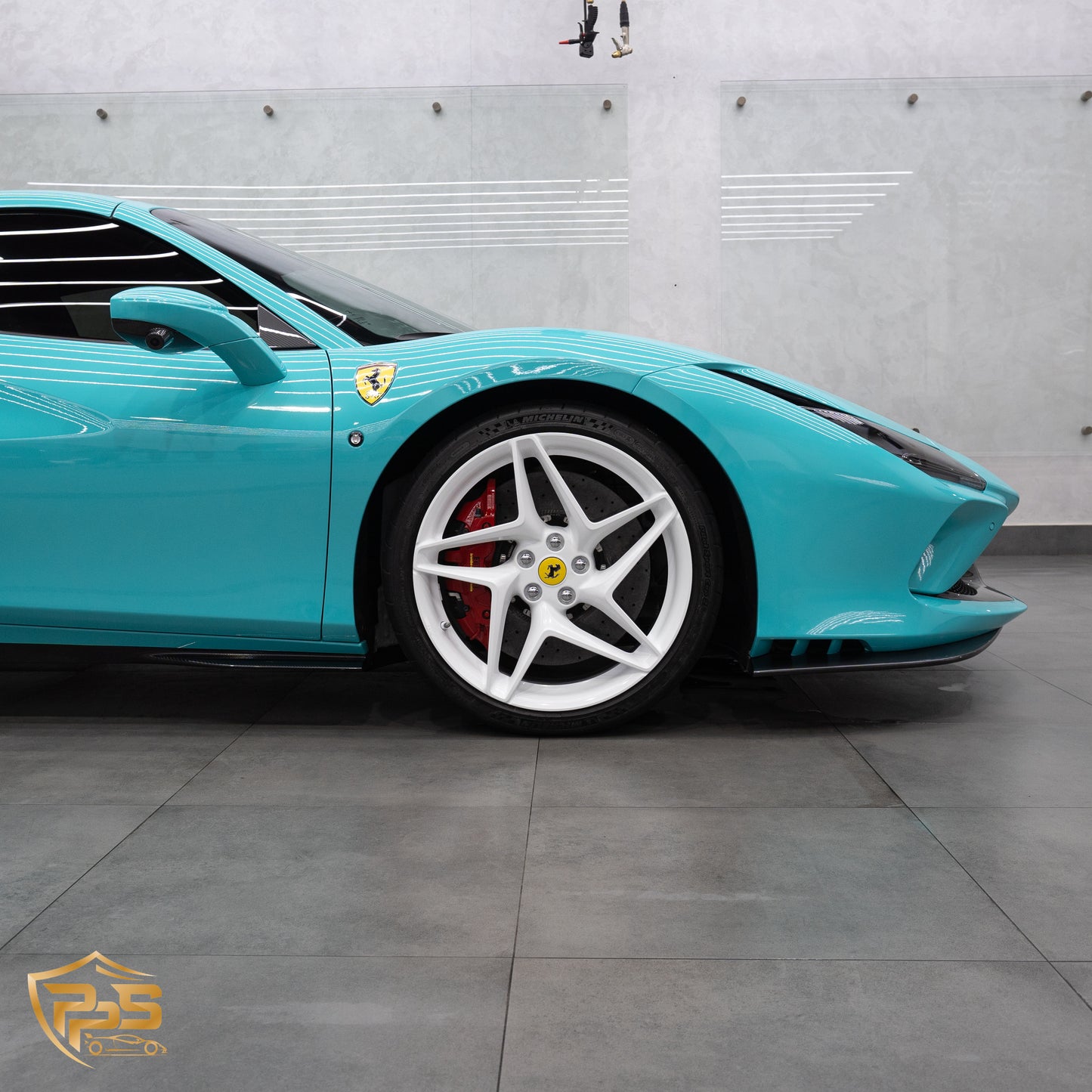 Super Gloss Turquoise Dream