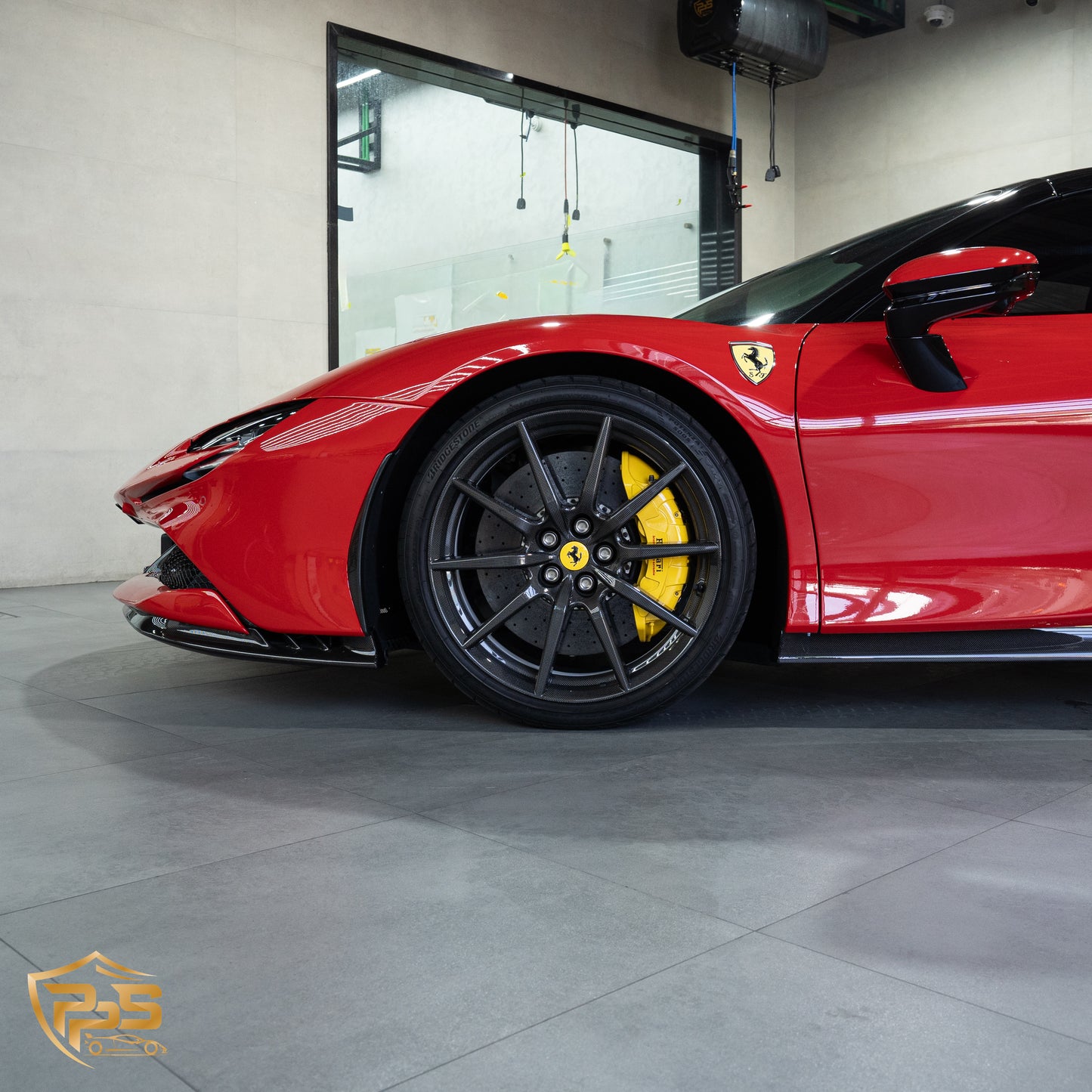 Super Gloss Corsa Red